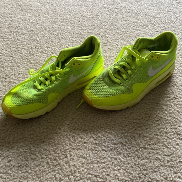 Lime Green Nike Air Max 1 US Size 10 - - Picture 2 of 10
